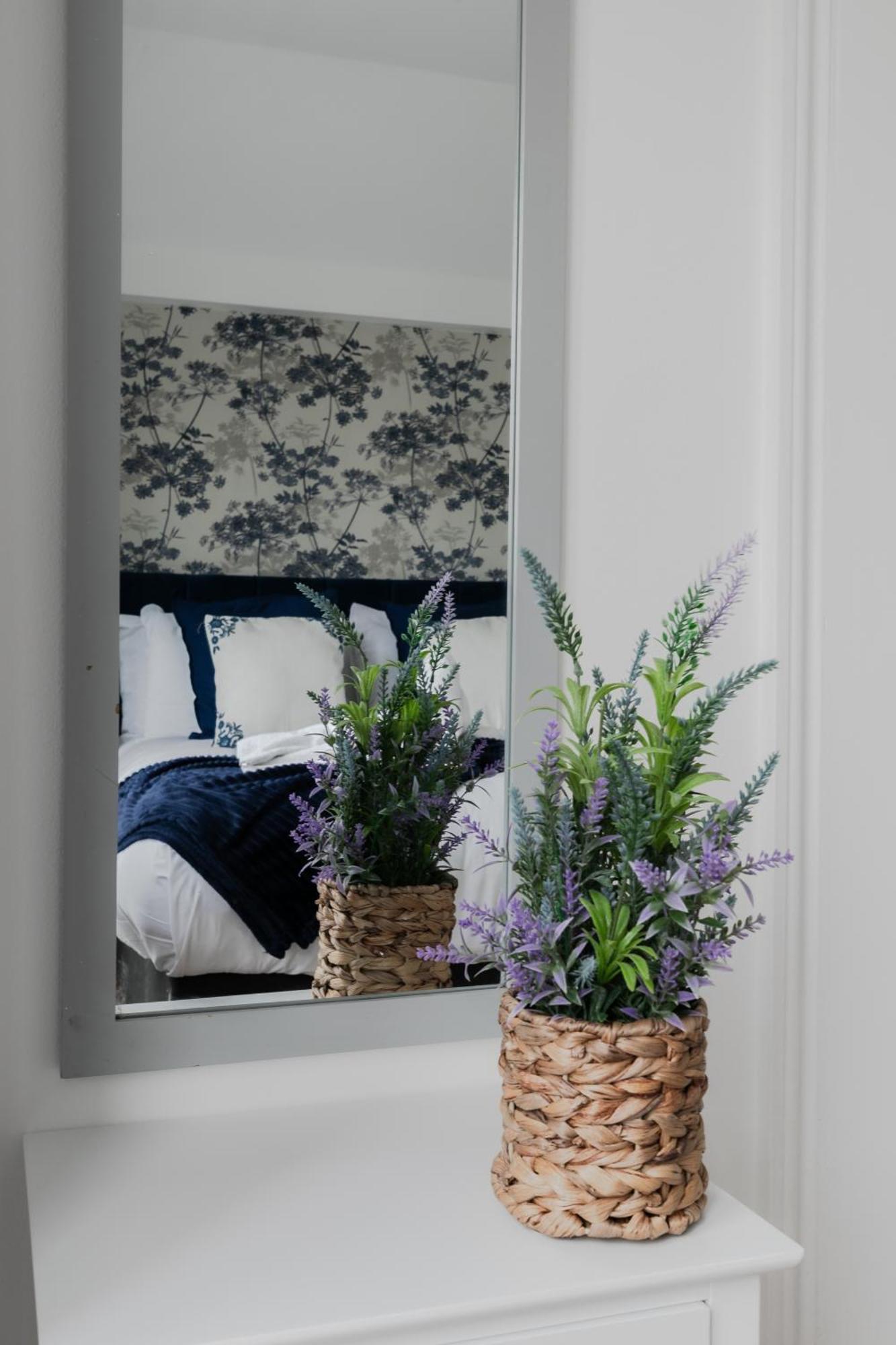Apartment Lovely & Cosy 2br 2bath 'penthouse' Steps To Hyde P London