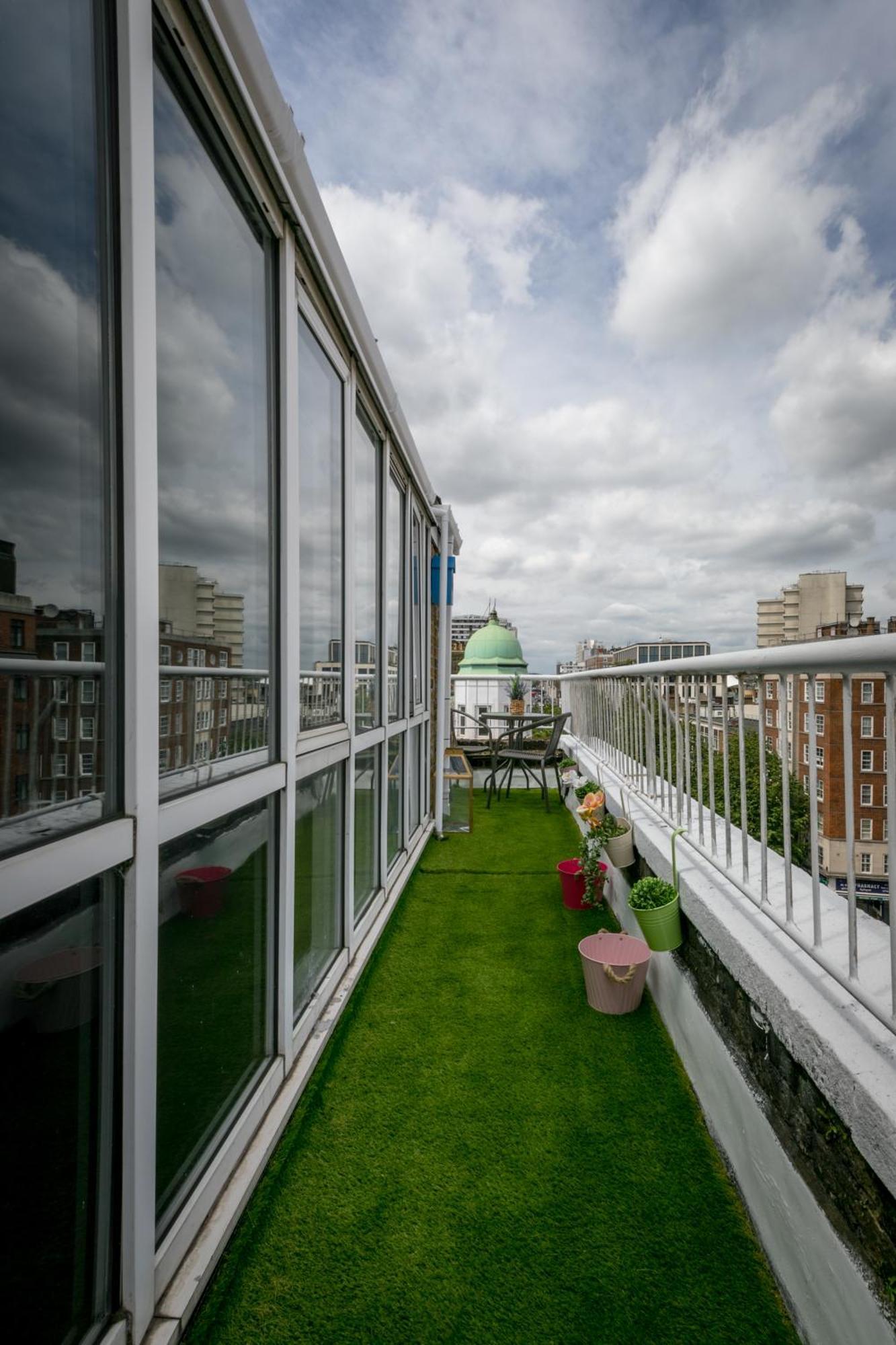 Lovely & Cosy 2br 2bath 'penthouse' Steps To Hyde P London