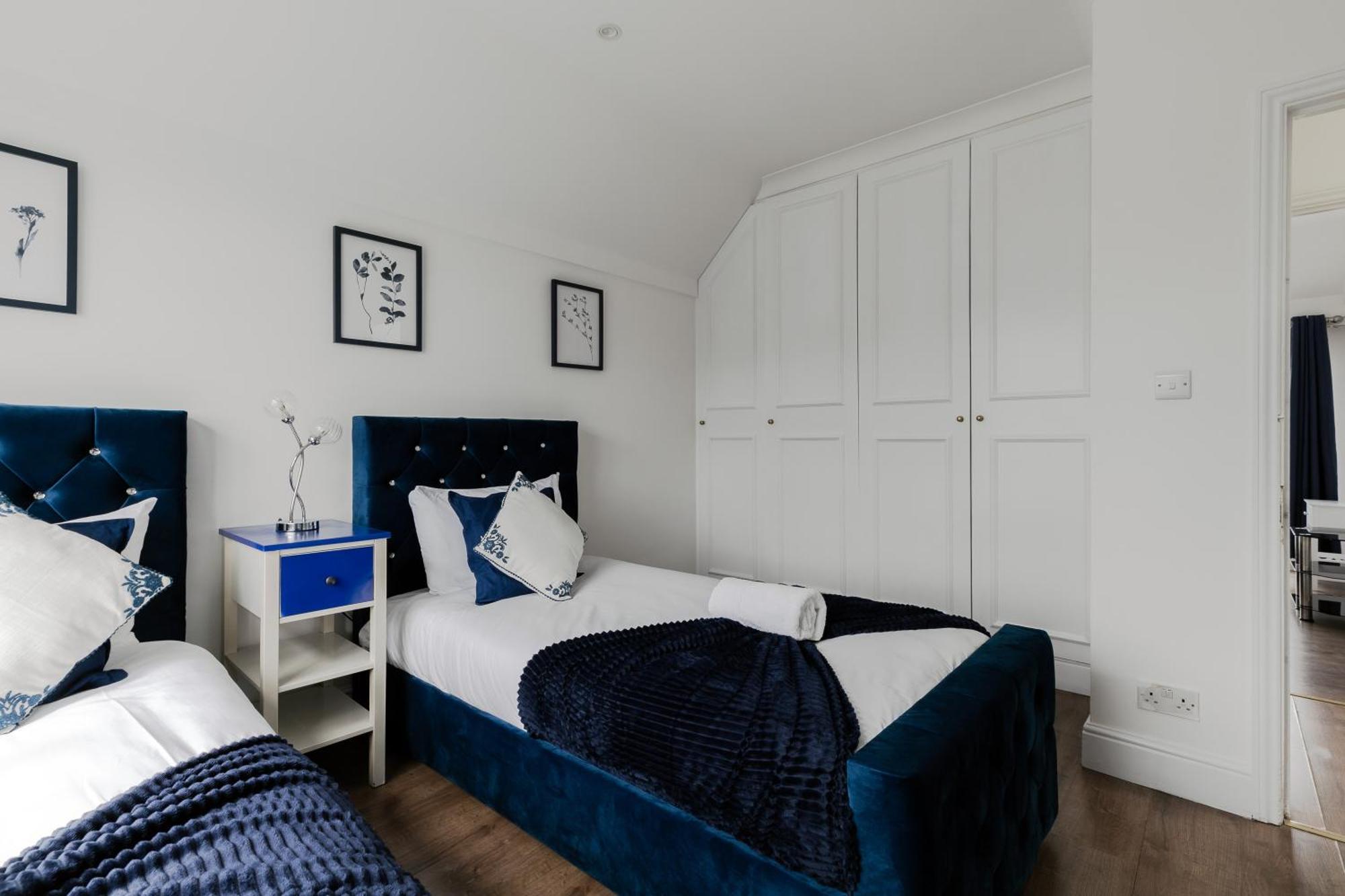 Apartment Lovely & Cosy 2br 2bath 'penthouse' Steps To Hyde P